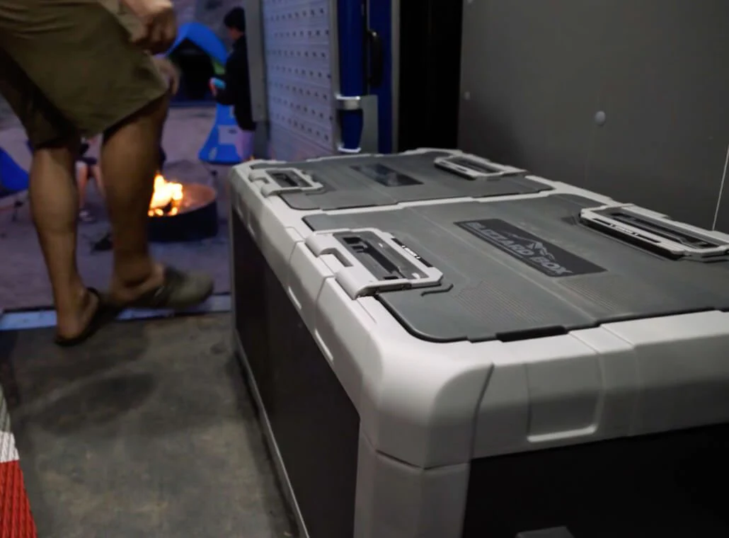 TYPE S Blizzard Box® 99QT / 94L Portable Electric Cooler with USB Charging - Image 3